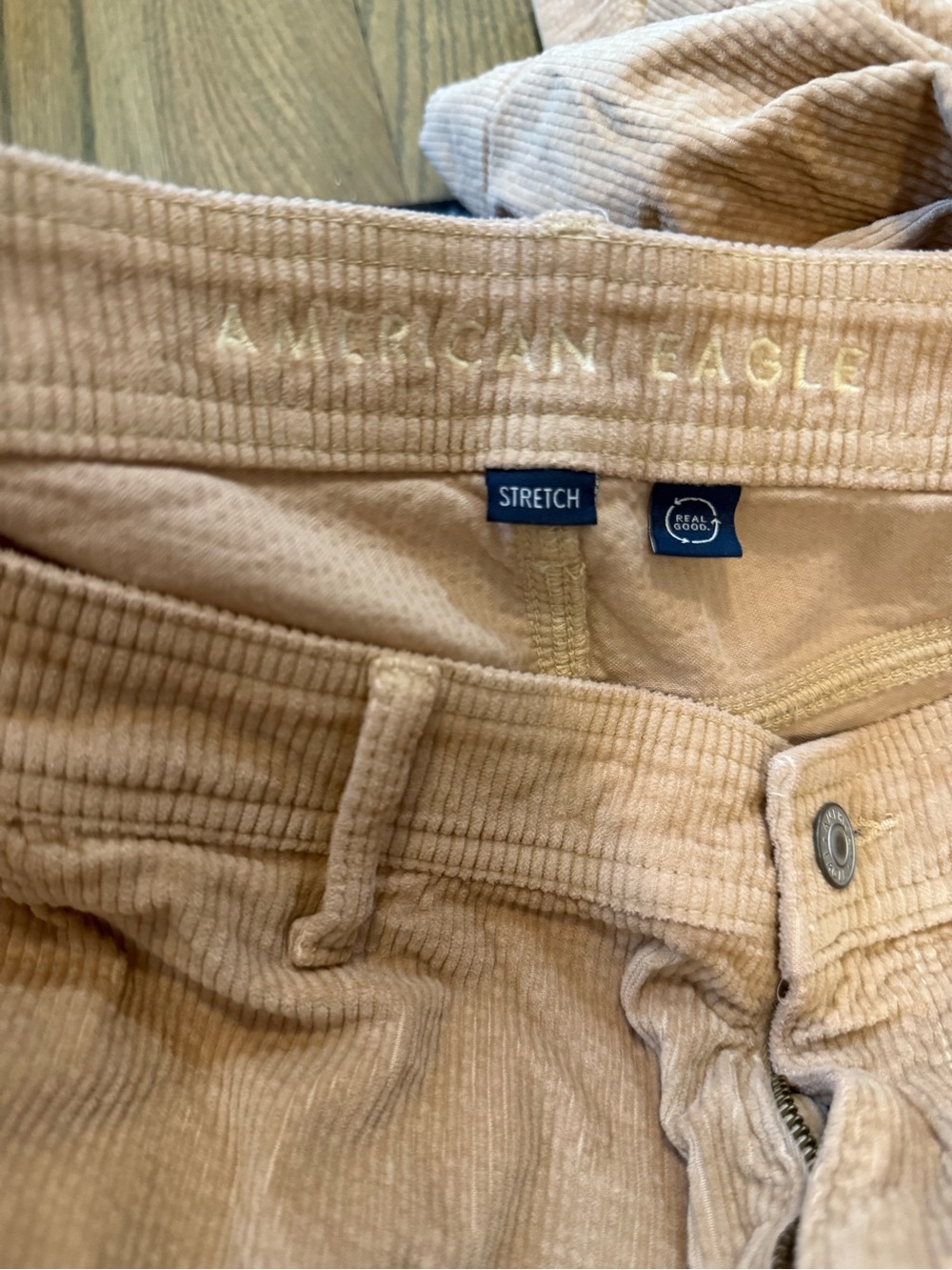 American Eagle Corduroy Cargo Pants - Picture 5 of 8